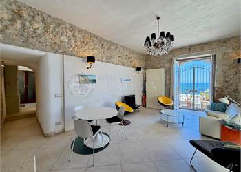 Fronte Mare a Ortigia – Vista da ogni Stanza, Ristrutturato